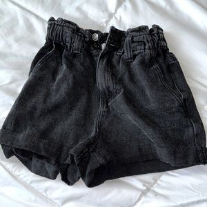Black jean shorts :)
